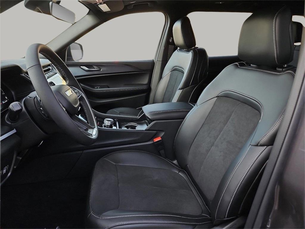 new 2025 Jeep Grand Cherokee L car, priced at $43,872