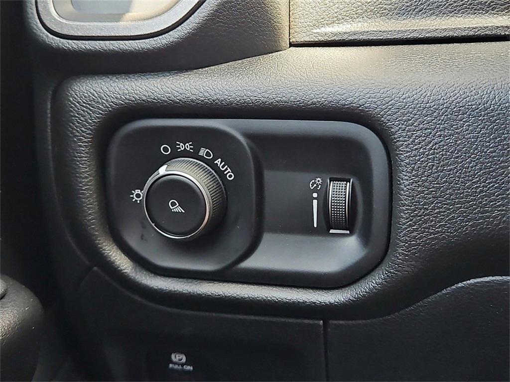 new 2025 Ram 1500 car, priced at $39,200