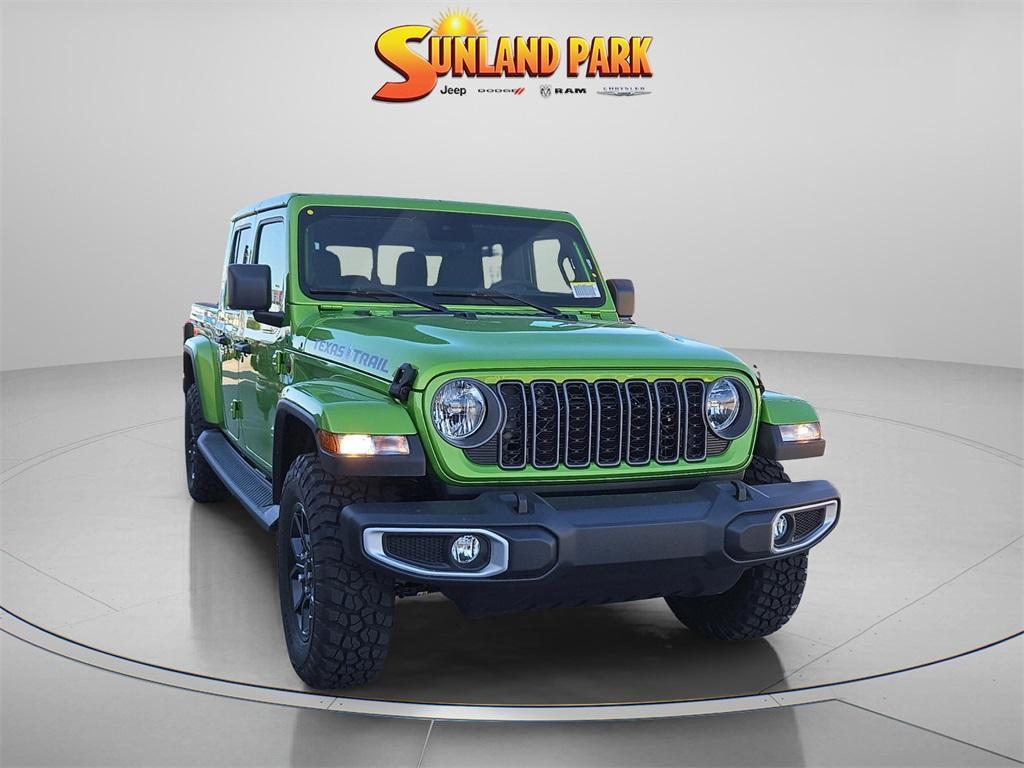 new 2025 Jeep Gladiator car, priced at $47,400