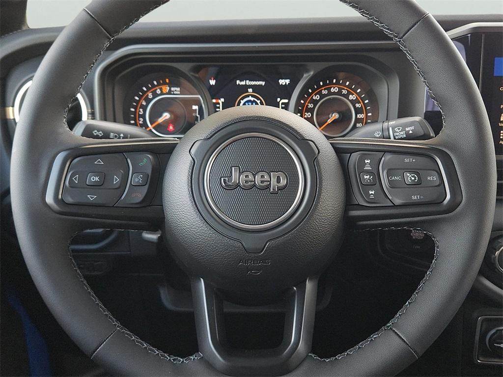 new 2025 Jeep Gladiator car, priced at $46,605