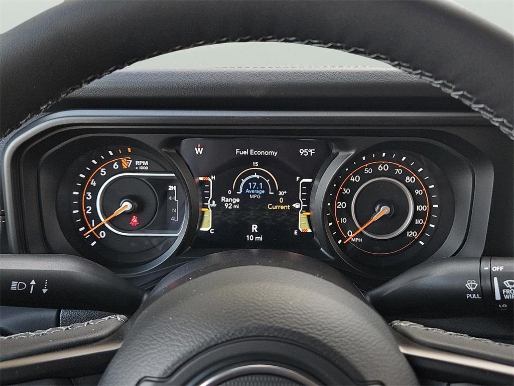 new 2025 Jeep Gladiator car, priced at $46,605