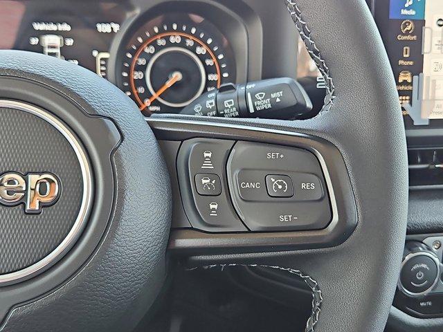 new 2025 Jeep Wrangler car, priced at $45,304
