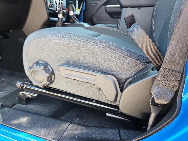 new 2025 Jeep Wrangler car, priced at $45,304