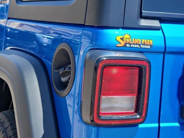 new 2025 Jeep Wrangler car, priced at $45,304