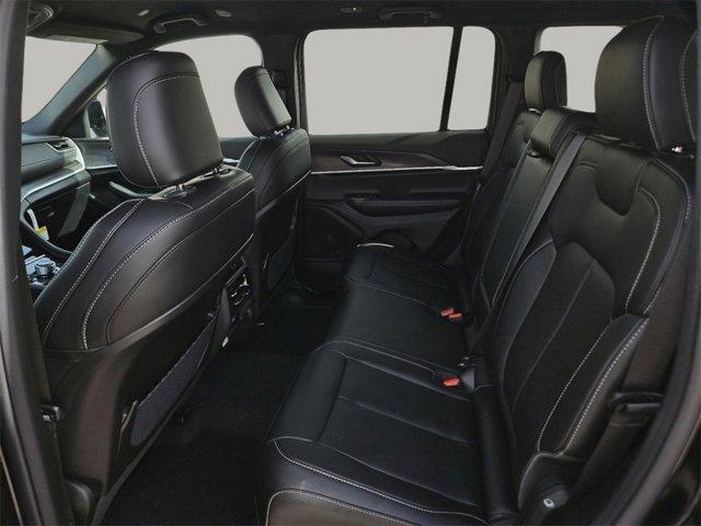 new 2025 Jeep Grand Cherokee car, priced at $46,401