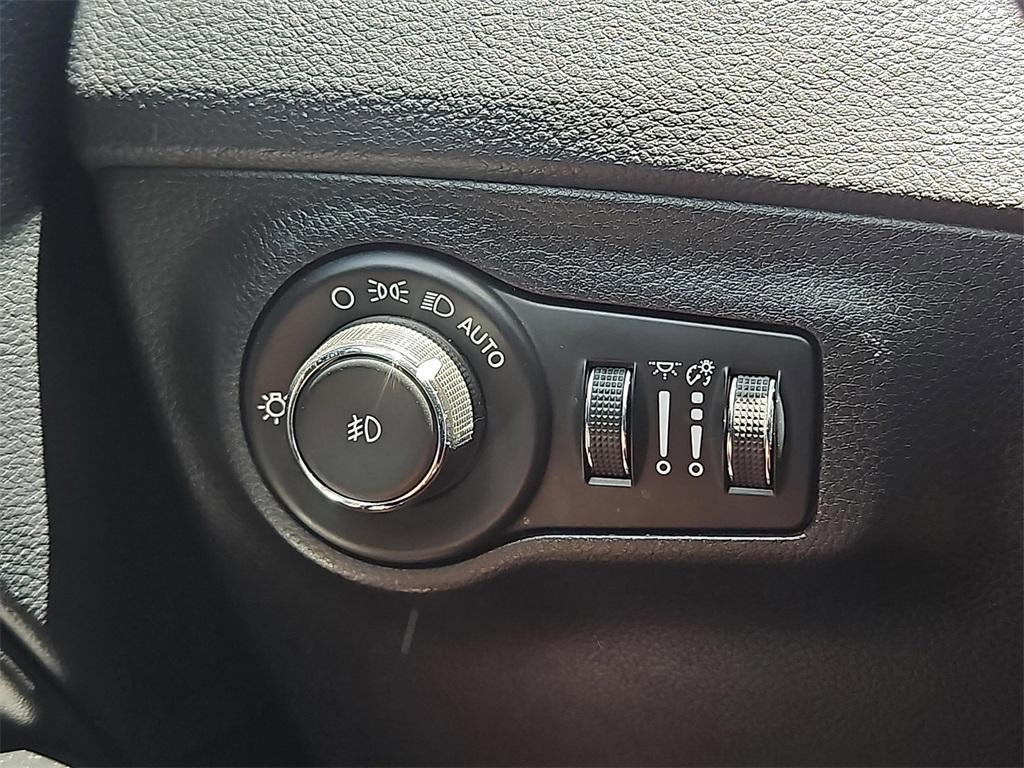 used 2019 Jeep Compass car, priced at $15,014
