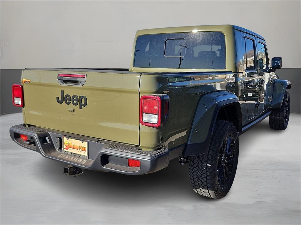 new 2025 Jeep Gladiator car, priced at $43,680