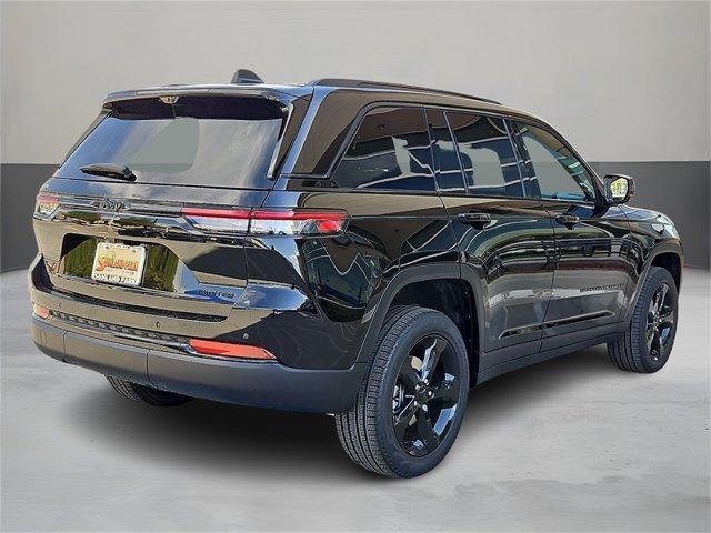 new 2024 Jeep Grand Cherokee car, priced at $49,960