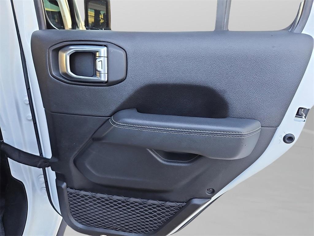 used 2020 Jeep Gladiator car, priced at $27,399