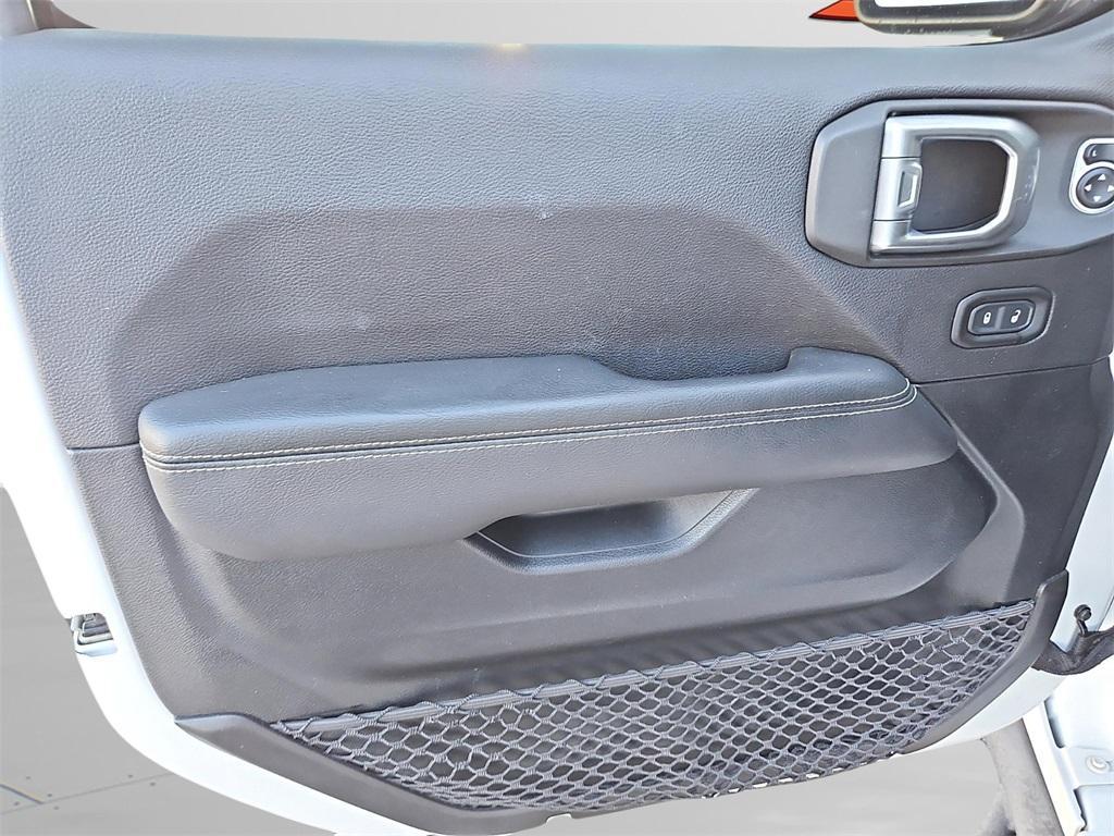 used 2020 Jeep Gladiator car, priced at $27,399