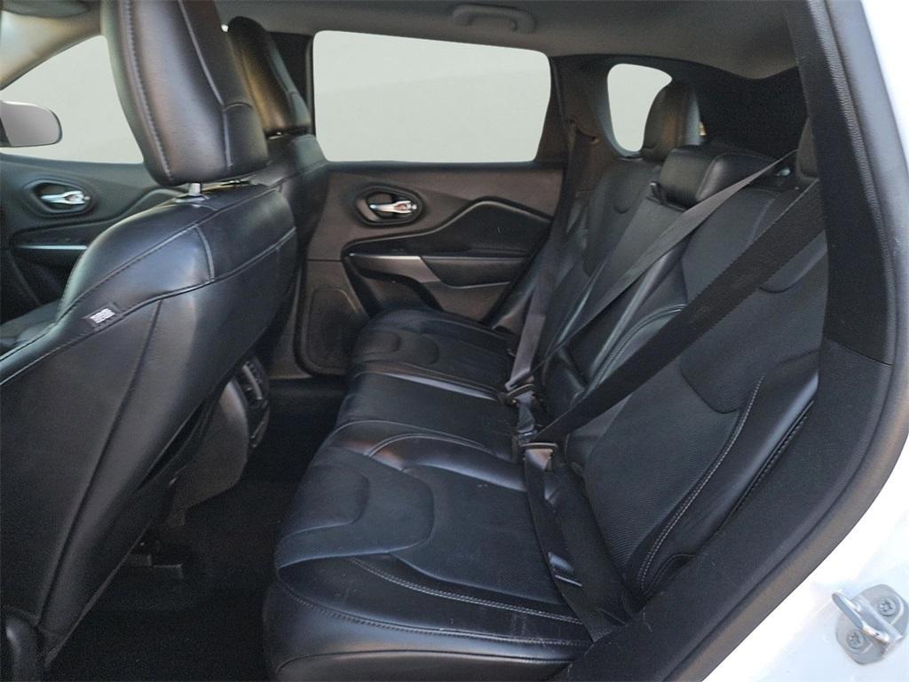 used 2020 Jeep Cherokee car, priced at $13,378