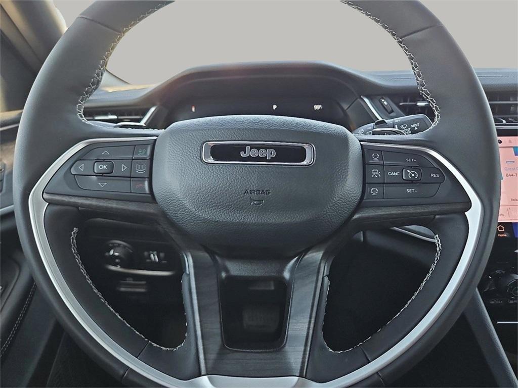 new 2025 Jeep Grand Cherokee L car, priced at $45,667