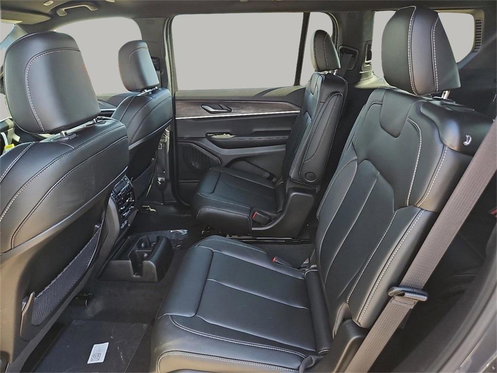 new 2025 Jeep Grand Cherokee L car, priced at $45,667