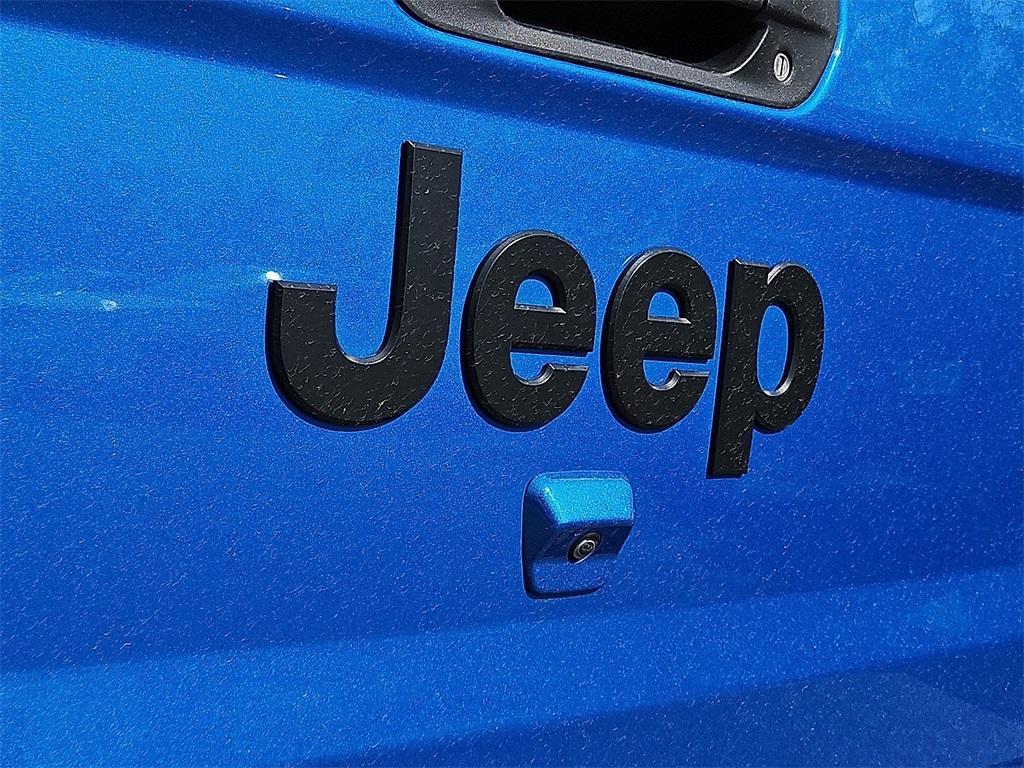 used 2023 Jeep Gladiator car, priced at $34,587