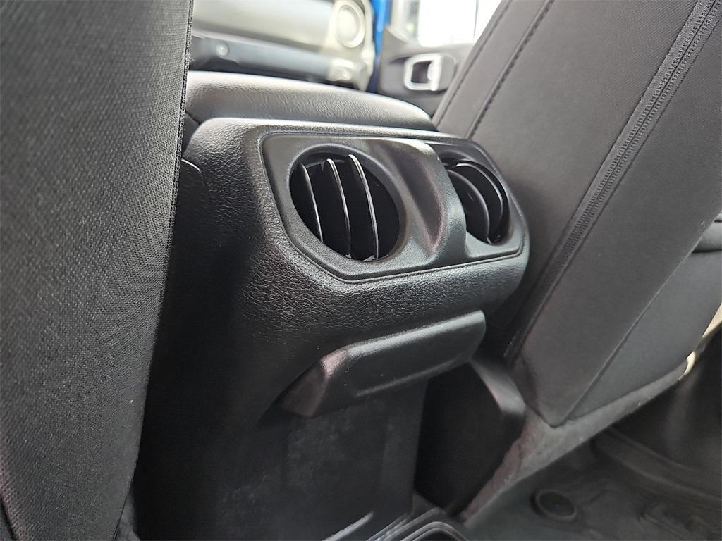 used 2023 Jeep Gladiator car, priced at $34,587