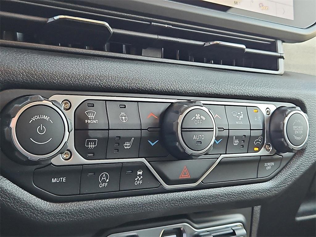 new 2025 Jeep Wrangler car, priced at $50,085