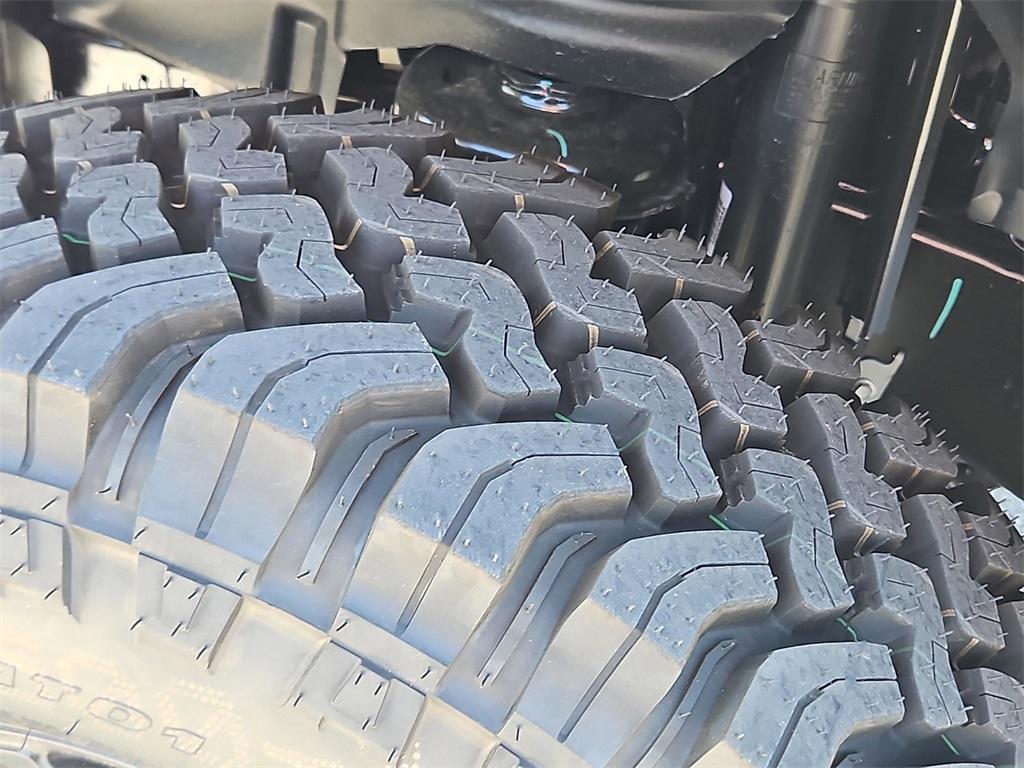 new 2025 Jeep Wrangler car, priced at $50,085