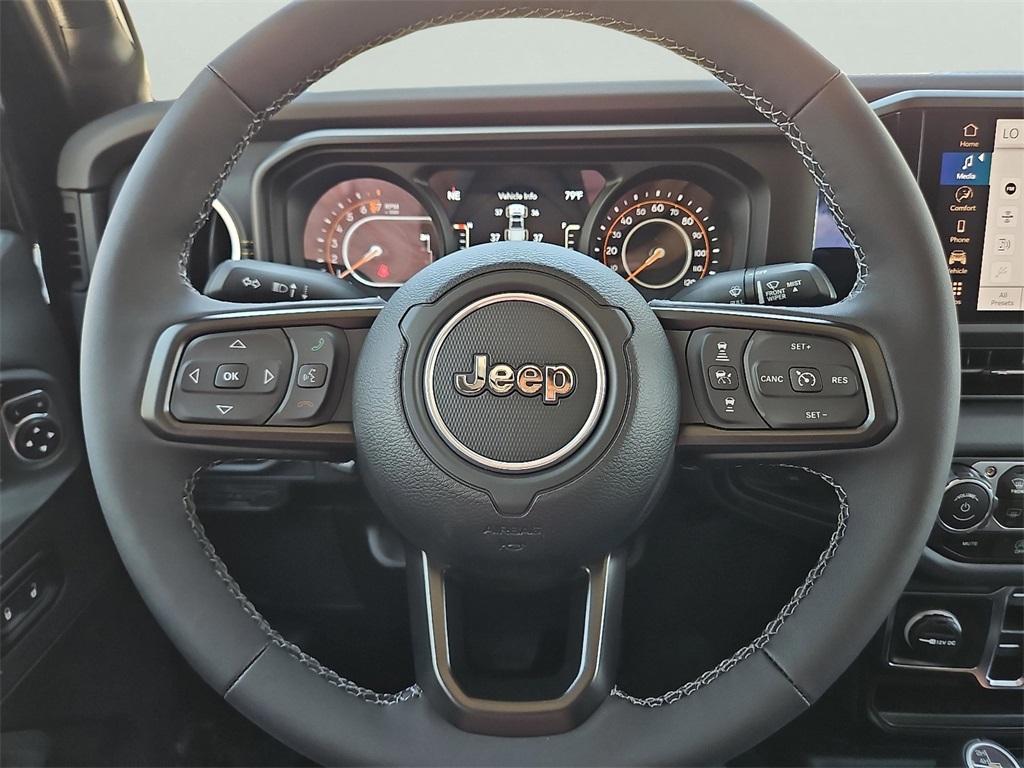 new 2025 Jeep Gladiator car, priced at $44,584