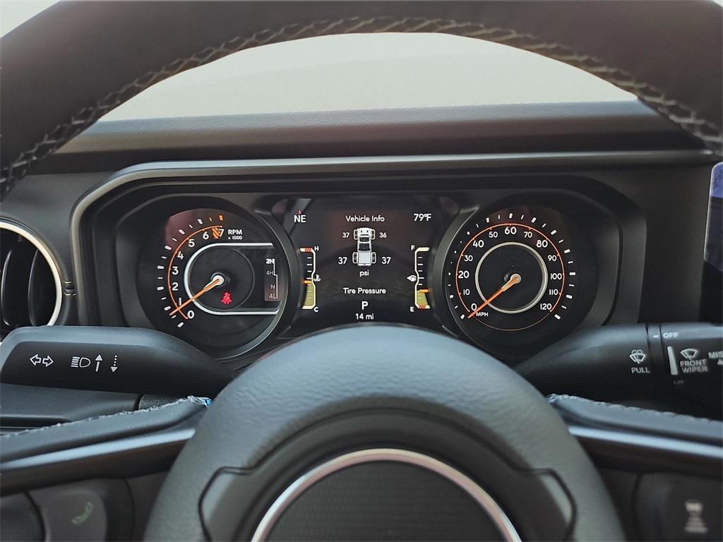 new 2025 Jeep Gladiator car, priced at $44,584