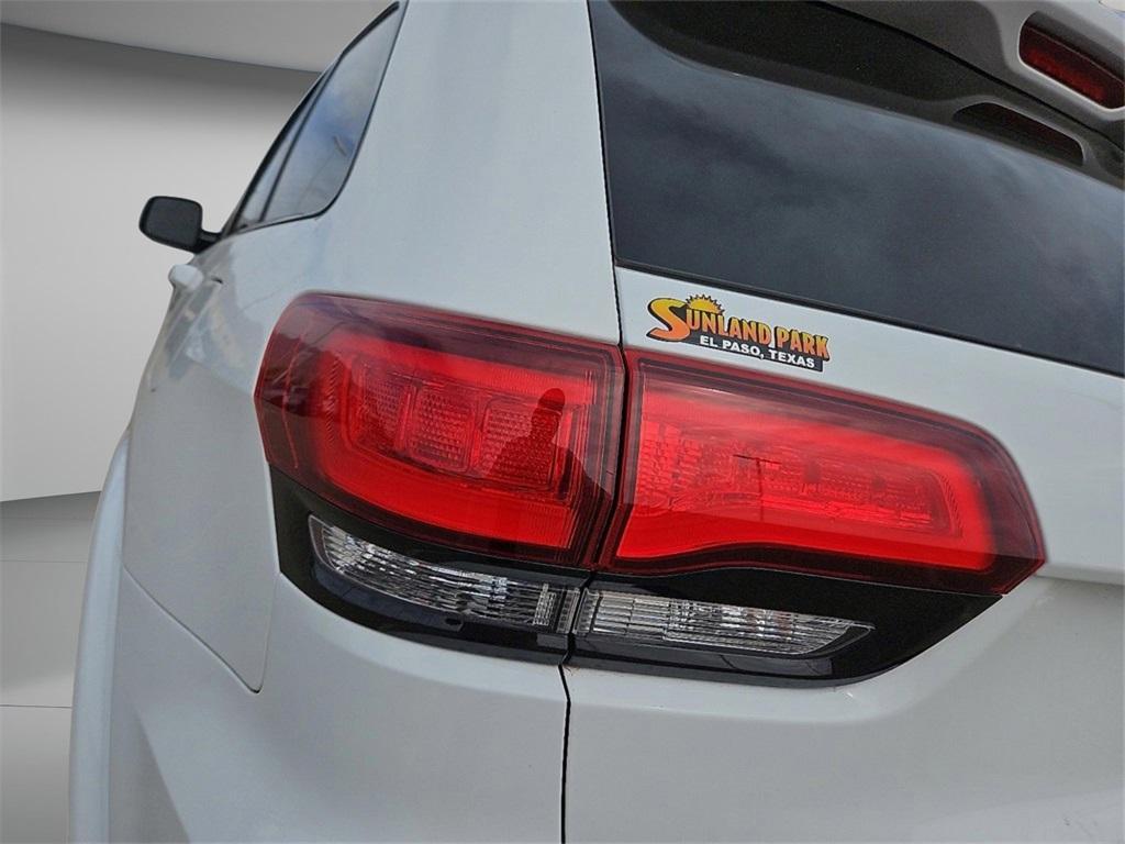 used 2022 Jeep Grand Cherokee WK car, priced at $23,401