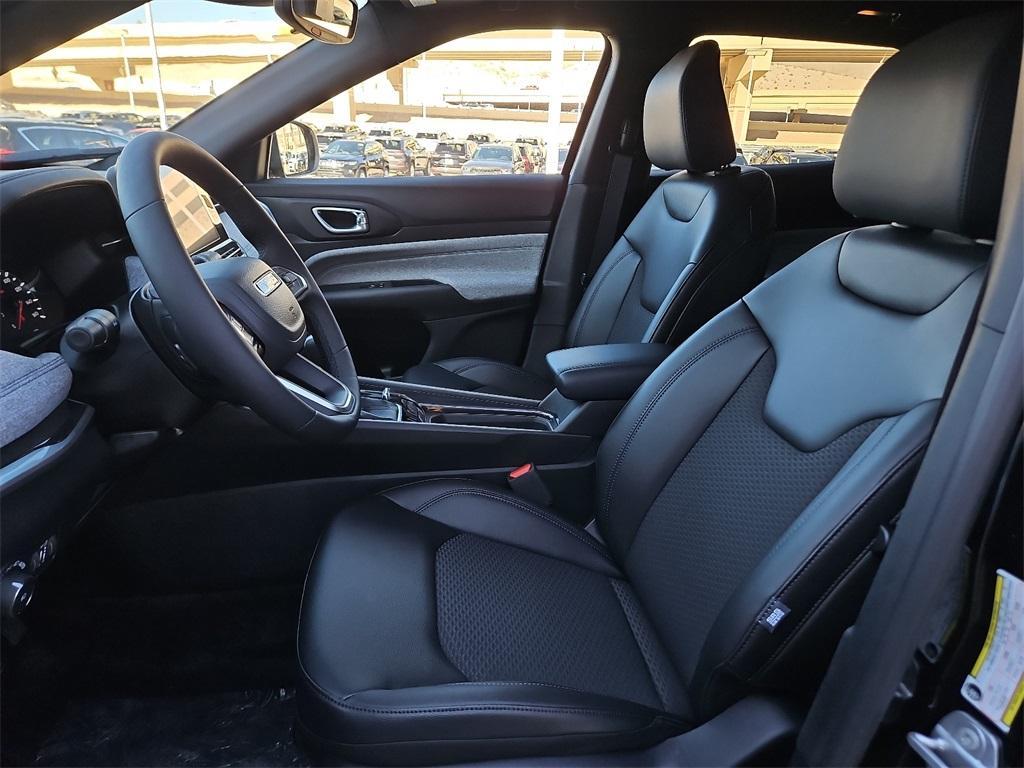 new 2025 Jeep Compass car, priced at $28,360