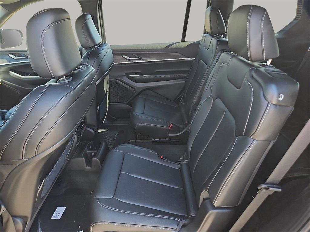 new 2025 Jeep Grand Cherokee L car, priced at $42,742
