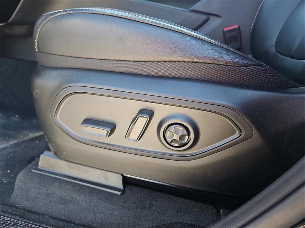 new 2025 Jeep Grand Cherokee L car, priced at $42,742