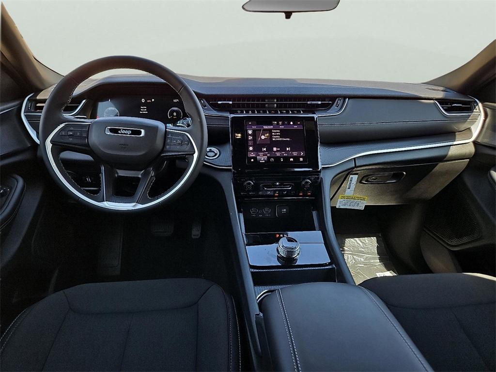 new 2025 Jeep Grand Cherokee car, priced at $36,875