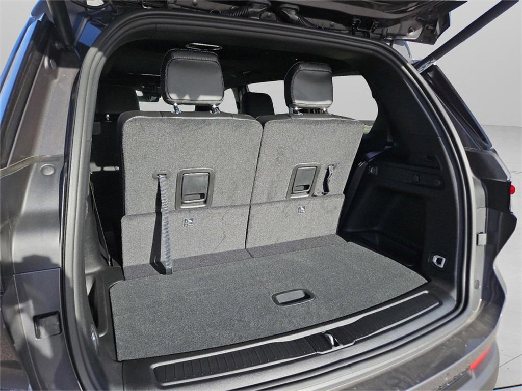 new 2025 Jeep Grand Cherokee L car, priced at $51,557