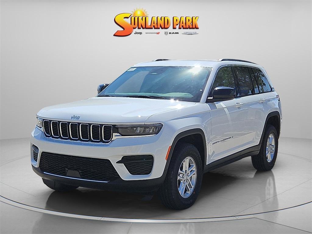 new 2025 Jeep Grand Cherokee car, priced at $38,075