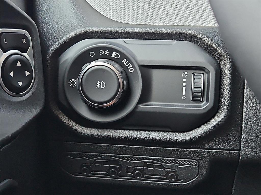 new 2025 Jeep Wrangler car, priced at $40,845