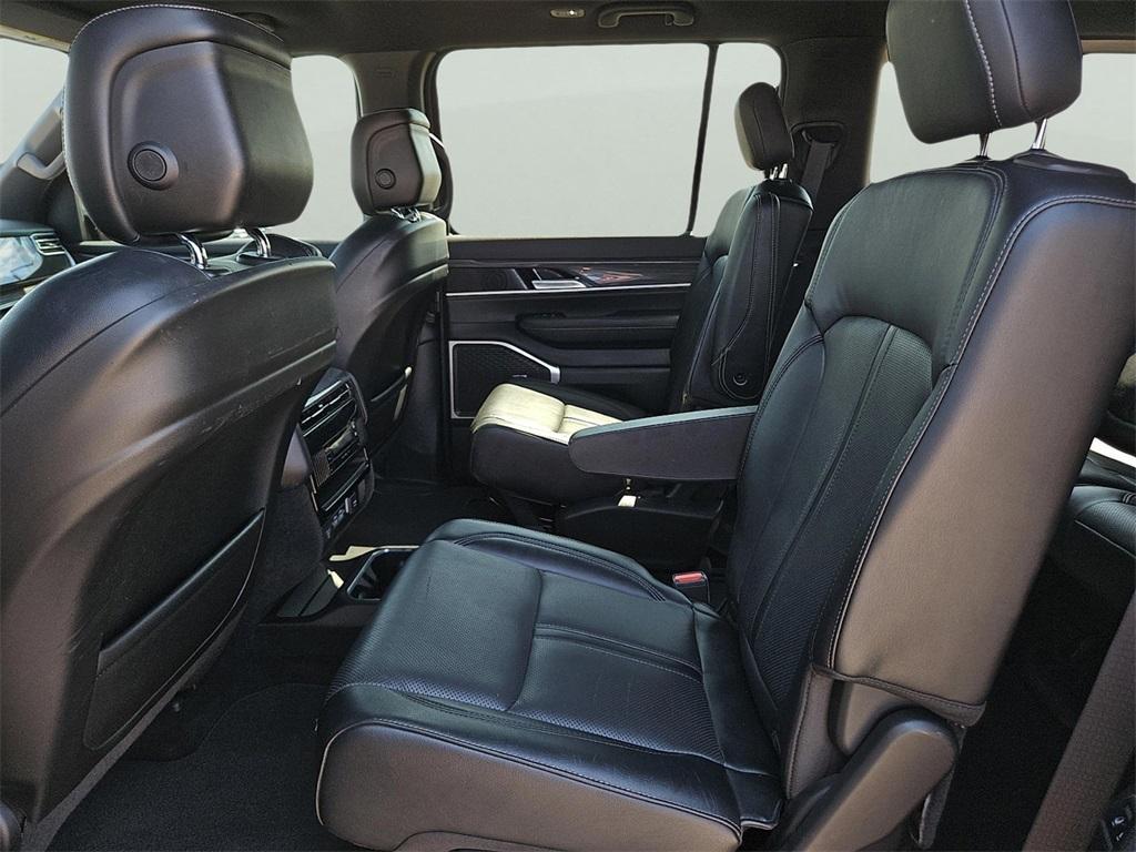 used 2022 Jeep Wagoneer car, priced at $46,897