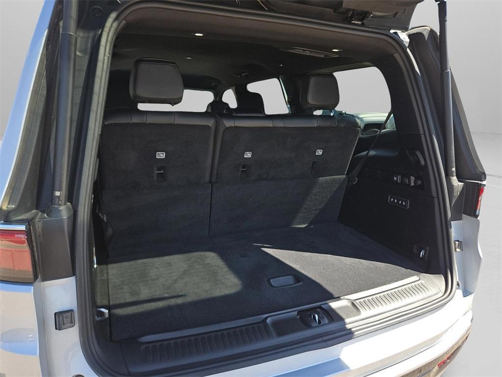 used 2022 Jeep Wagoneer car, priced at $46,897