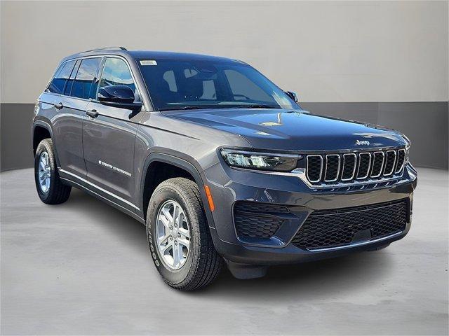 new 2024 Jeep Grand Cherokee car, priced at $37,720