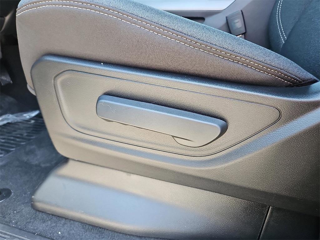 new 2025 Ram 1500 car, priced at $39,041