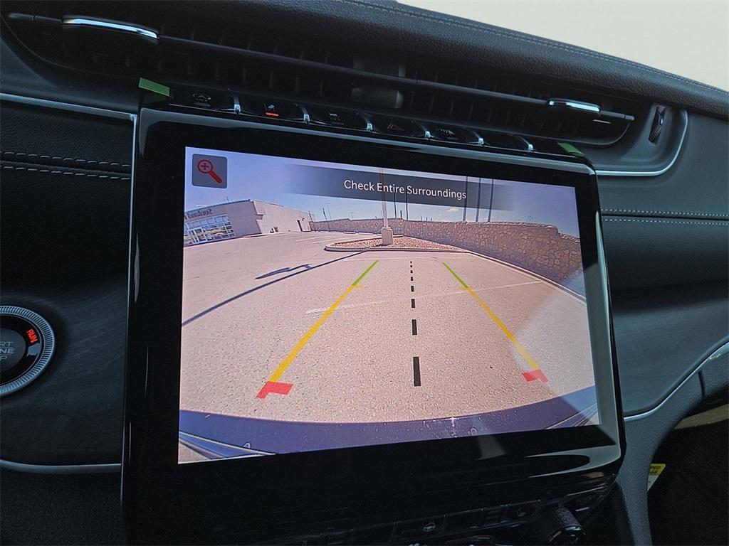 new 2025 Jeep Grand Cherokee car, priced at $48,985