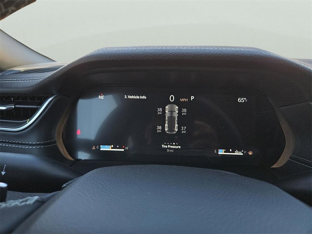 new 2025 Jeep Grand Cherokee car, priced at $48,985