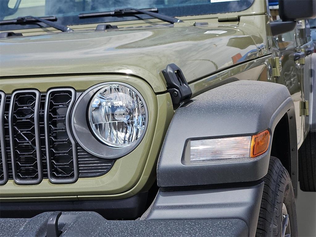 new 2025 Jeep Wrangler car, priced at $46,986