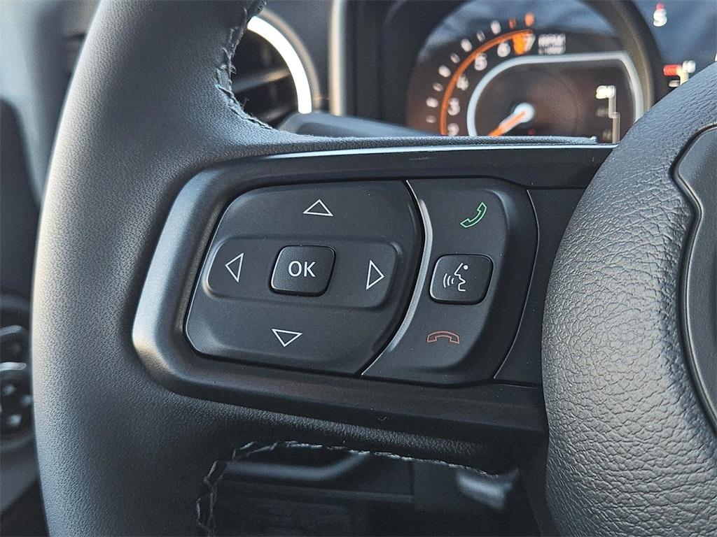 new 2025 Jeep Gladiator car, priced at $46,010