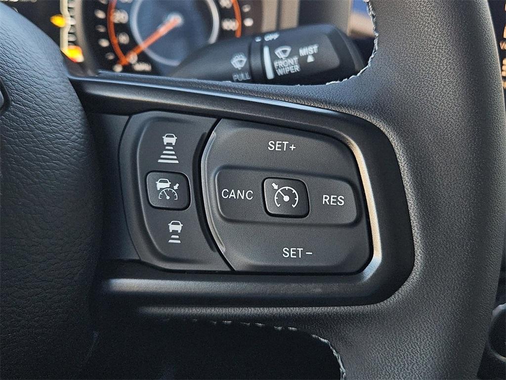 new 2025 Jeep Gladiator car, priced at $46,010