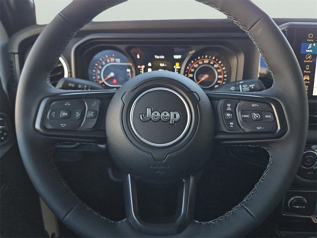 new 2025 Jeep Gladiator car, priced at $46,010