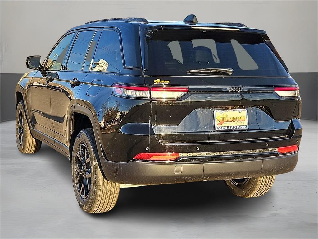 new 2025 Jeep Grand Cherokee car, priced at $40,530