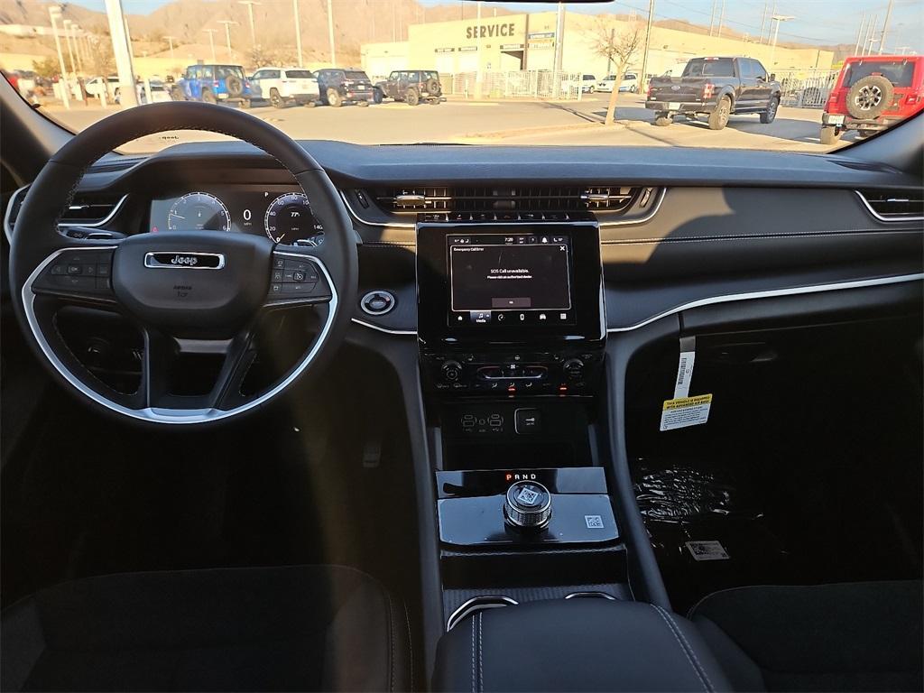 new 2025 Jeep Grand Cherokee car, priced at $40,530