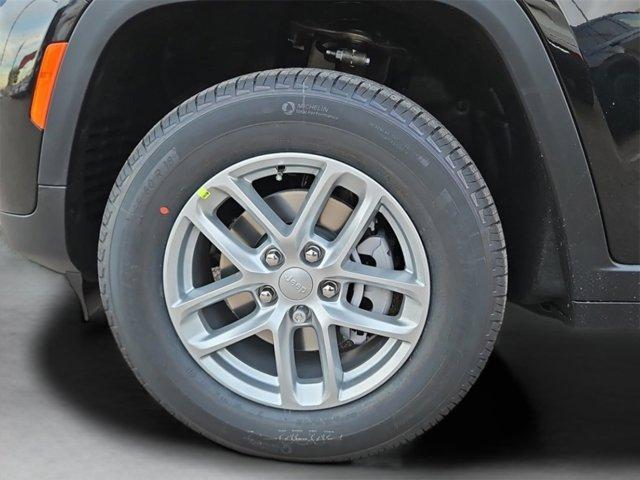 new 2025 Jeep Grand Cherokee car, priced at $36,153