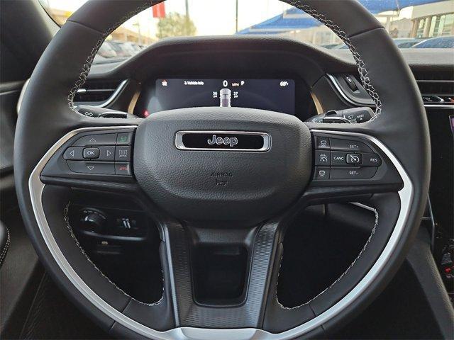 new 2025 Jeep Grand Cherokee car, priced at $38,970