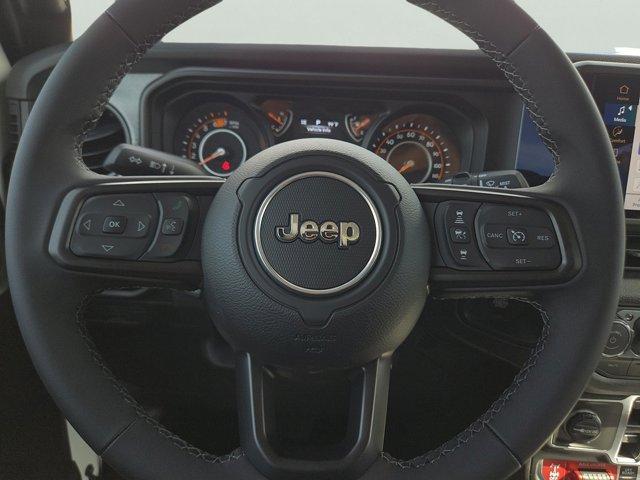 new 2025 Jeep Wrangler car, priced at $51,980