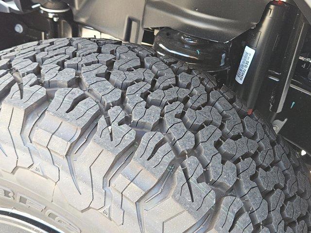 new 2025 Jeep Wrangler car, priced at $51,980