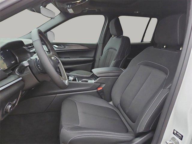new 2025 Jeep Grand Cherokee car, priced at $38,058