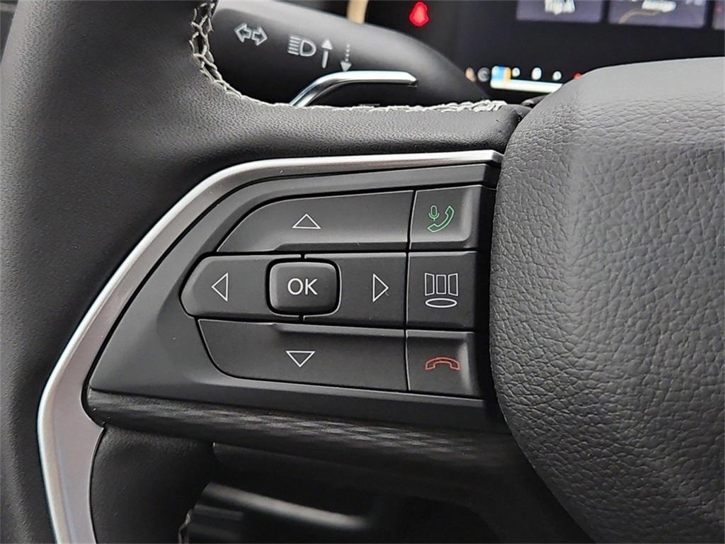 new 2025 Jeep Grand Cherokee car, priced at $38,058