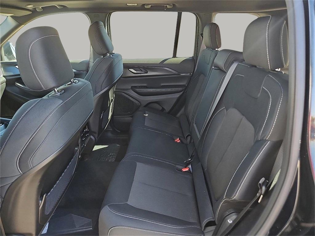 new 2025 Jeep Grand Cherokee car, priced at $44,965